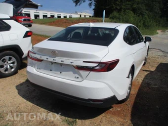 2025 Toyota Camry LE - miniatura 13