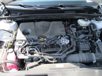 2025 Toyota Camry LE - miniatura 16