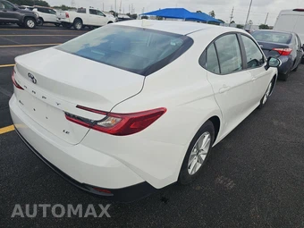 2025 Toyota Camry LE - miniatura 4
