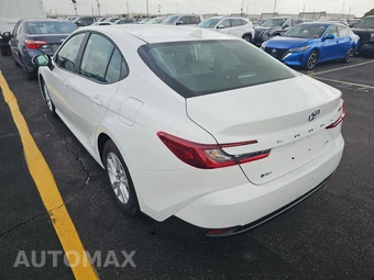 2025 Toyota Camry LE - miniatura 6