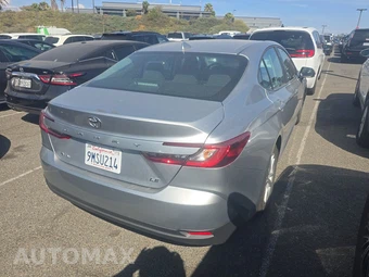 2025 Toyota Camry LE - miniatura 33