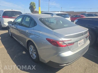2025 Toyota Camry LE - miniatura 34