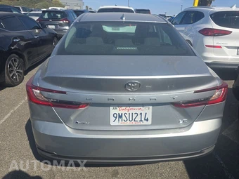 2025 Toyota Camry LE - miniatura 36