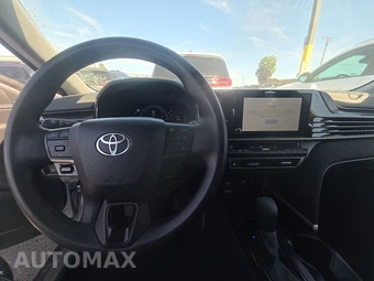 2025 Toyota Camry LE - miniatura 39