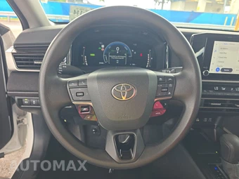 2025 Toyota Camry LE - miniatura 10