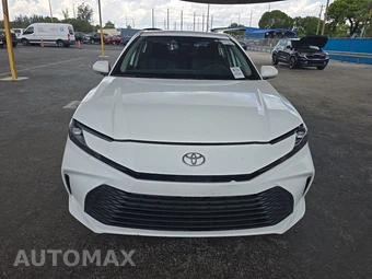 2025 Toyota Camry LE - miniatura 2