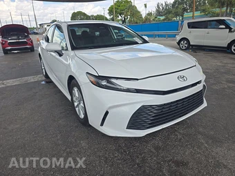 2025 Toyota Camry LE - miniatura 3
