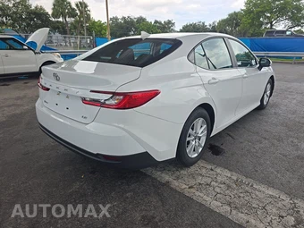 2025 Toyota Camry LE - miniatura 4