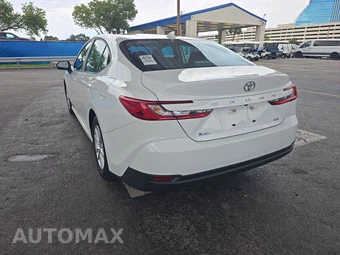 2025 Toyota Camry LE - miniatura 6