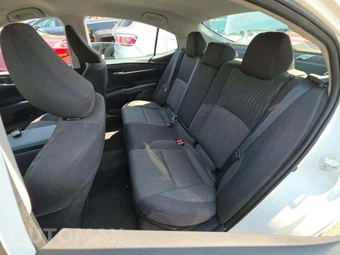 2025 Toyota Camry LE - miniatura 13