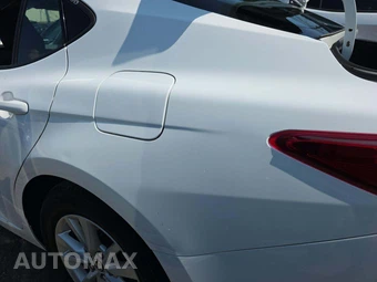 2025 Toyota Camry LE - miniatura 23