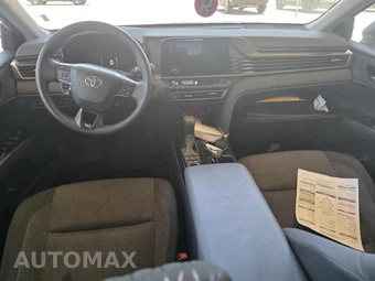 2025 Toyota Camry LE - miniatura 15