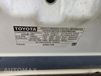 2025 Toyota Camry LE - miniatura 4