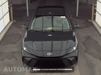 2025 Toyota Camry LE - miniatura 2