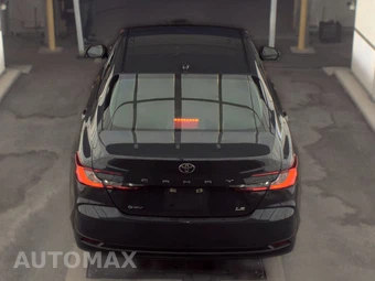 2025 Toyota Camry LE - miniatura 5