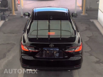 2025 Toyota Camry LE - miniatura 5