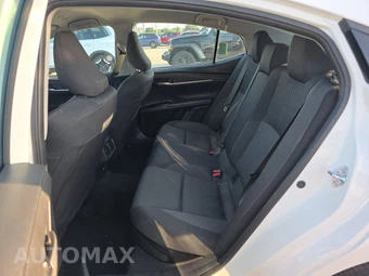 2025 Toyota Camry LE - miniatura 13