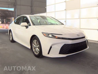 2025 Toyota Camry LE - miniatura 3