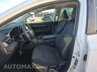 2025 Toyota Camry LE - miniatura 7