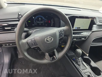 2025 Toyota Camry LE - miniatura 10