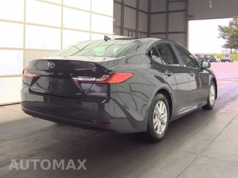 2025 Toyota Camry LE - miniatura 4