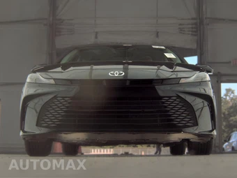 2025 Toyota Camry LE - miniatura 3