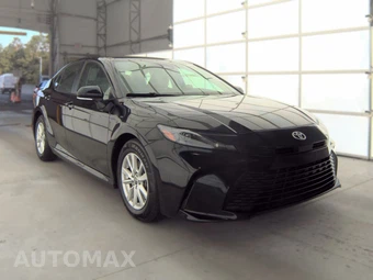 2025 Toyota Camry LE - miniatura 4