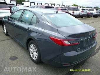 2025 Toyota Camry LE - miniatura 15