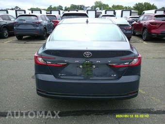 2025 Toyota Camry LE - miniatura 16