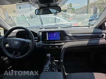 2025 Toyota Camry LE - miniatura 14