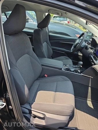 2025 Toyota Camry LE - miniatura 22