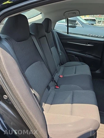 2025 Toyota Camry LE - miniatura 23