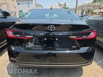 2025 Toyota Camry LE - miniatura 5