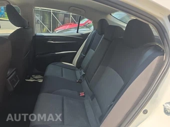 2025 Toyota Camry LE - miniatura 16