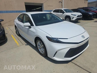 2025 Toyota Camry LE - miniatura 3