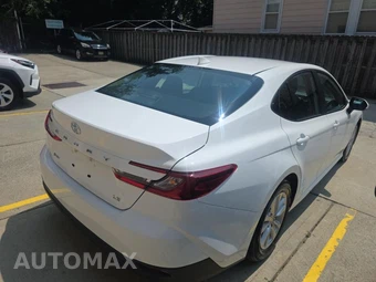 2025 Toyota Camry LE - miniatura 4