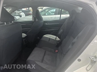 2025 Toyota Camry LE - miniatura 17