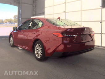 2025 Toyota Camry LE - miniatura 6