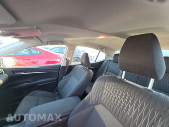 2025 Toyota Camry LE - miniatura 17