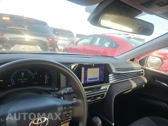 2025 Toyota Camry LE - miniatura 11