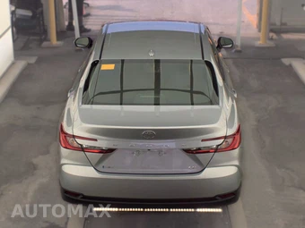 2025 Toyota Camry LE - miniatura 5