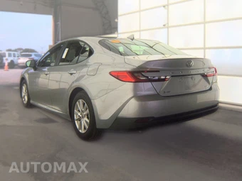 2025 Toyota Camry LE - miniatura 6