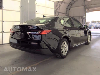 2025 Toyota Camry LE - miniatura 4