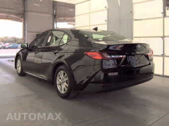 2025 Toyota Camry LE - miniatura 6