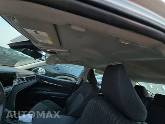 2025 Toyota Camry LE - miniatura 17