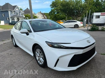 2025 Toyota Camry LE - miniatura 7