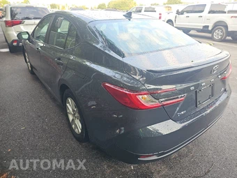 2025 Toyota Camry LE - miniatura 6