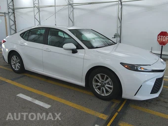 2025 Toyota Camry LE - miniatura 3