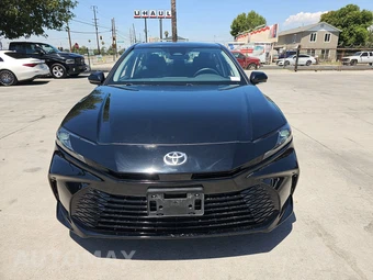 2025 Toyota Camry LE - miniatura 2