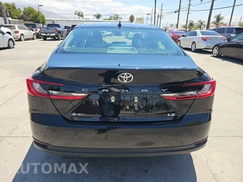 2025 Toyota Camry LE - miniatura 5